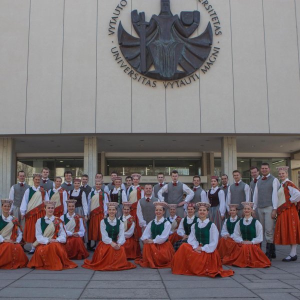 Lietuva /11.04.2015/